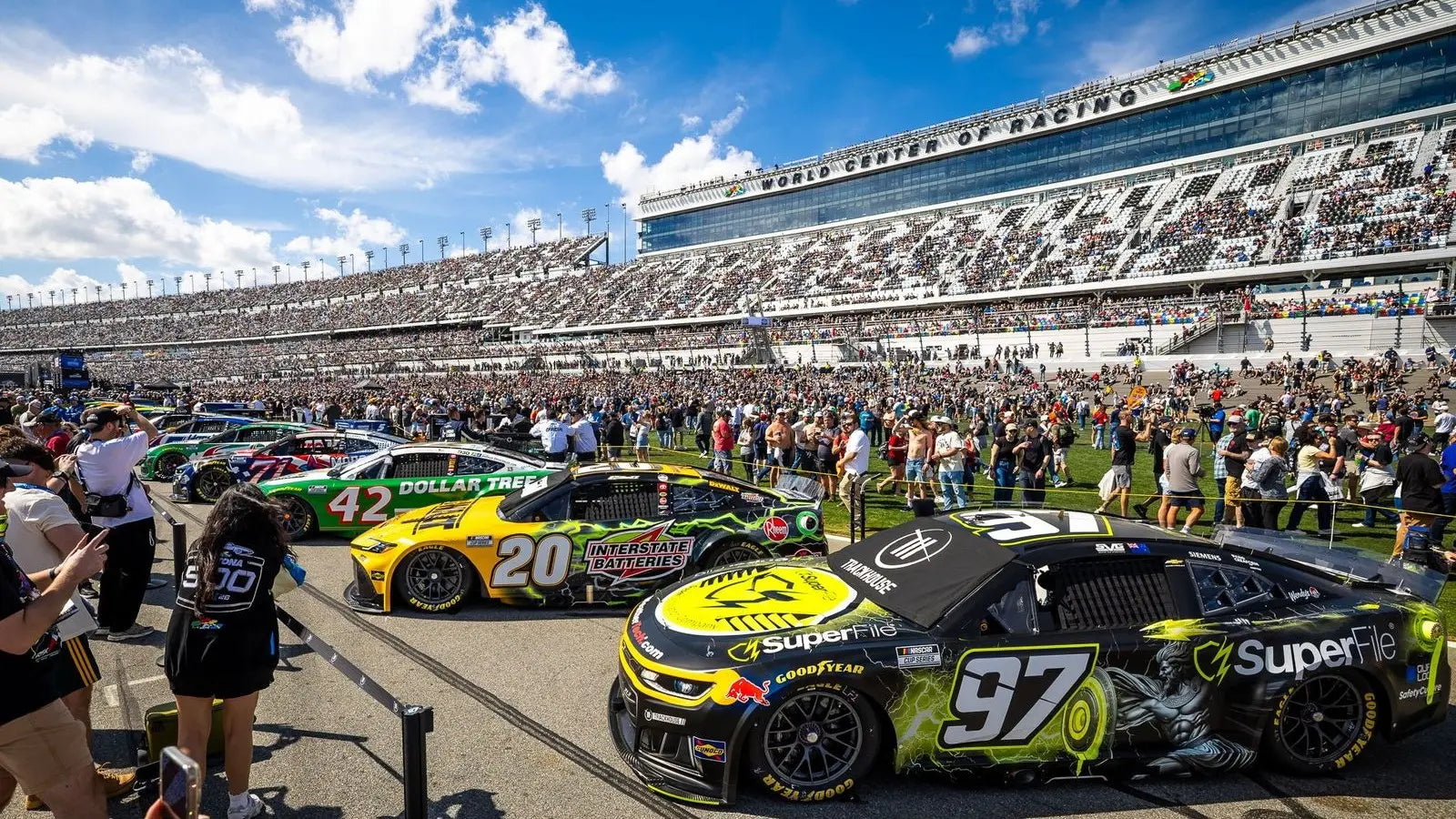 Daytona International Speedway Tour | 4 Days 3 Nights | One-Bedroom Unit at Grand Seas Daytona Beach (Copy)