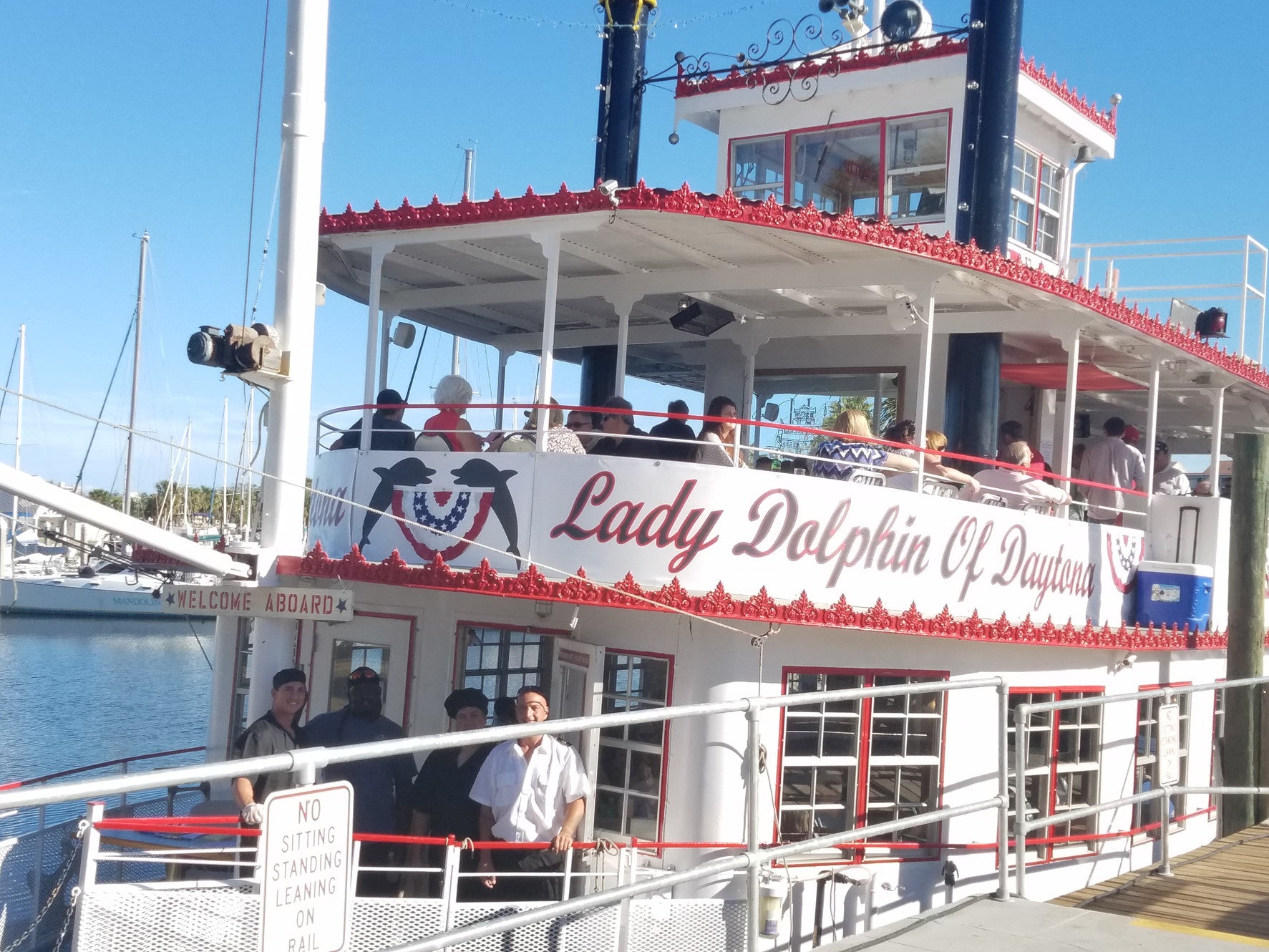 Dinner & Boat Tour Experience